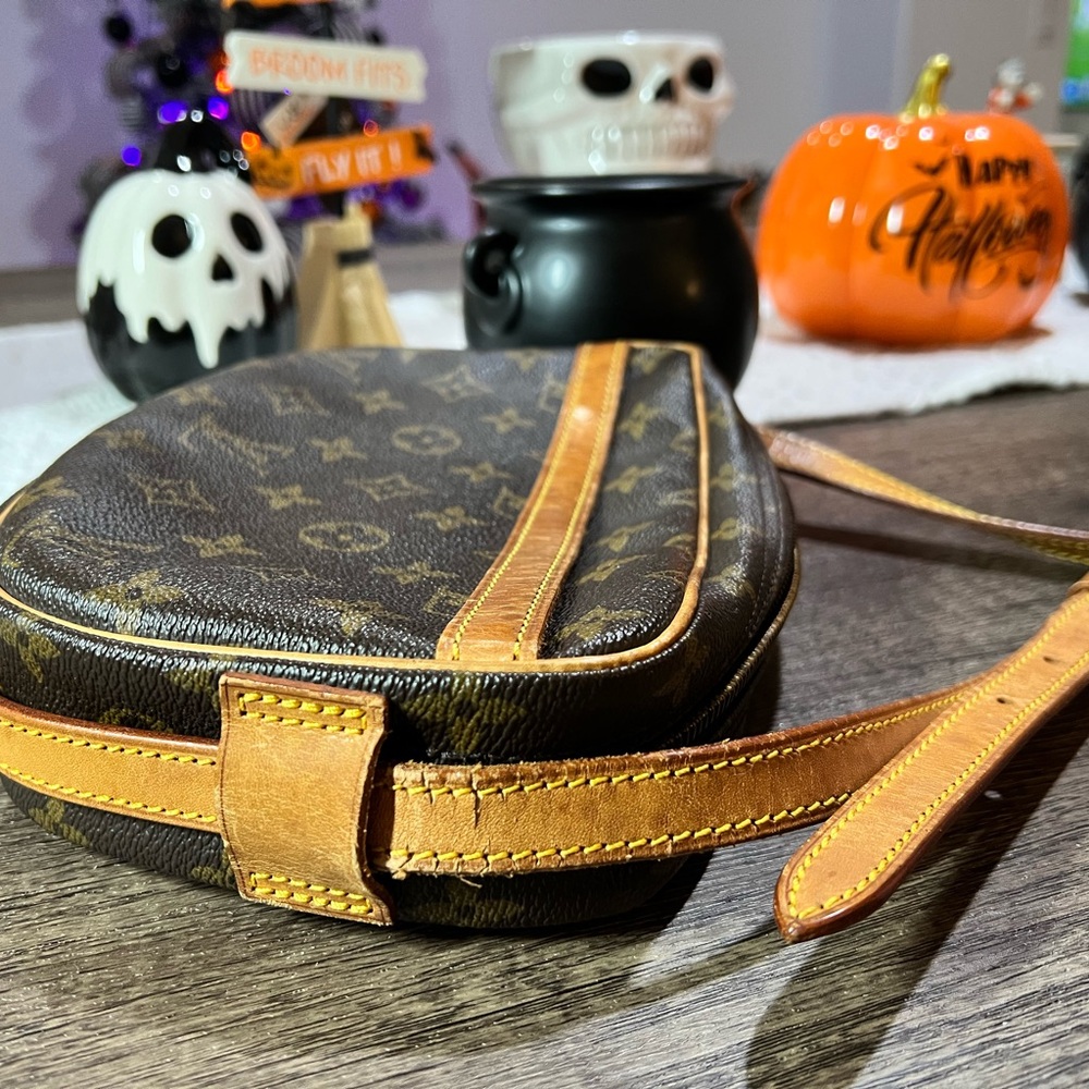 Vintage LV Jeunfille Monogram Crossbody Bag - Picture 3 of 8